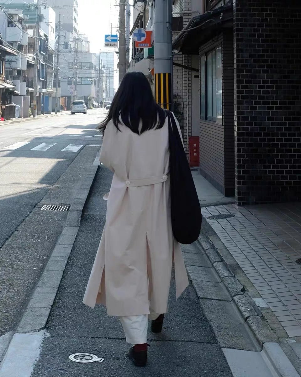 23秋冬 宽松插肩袖侧开叉风衣