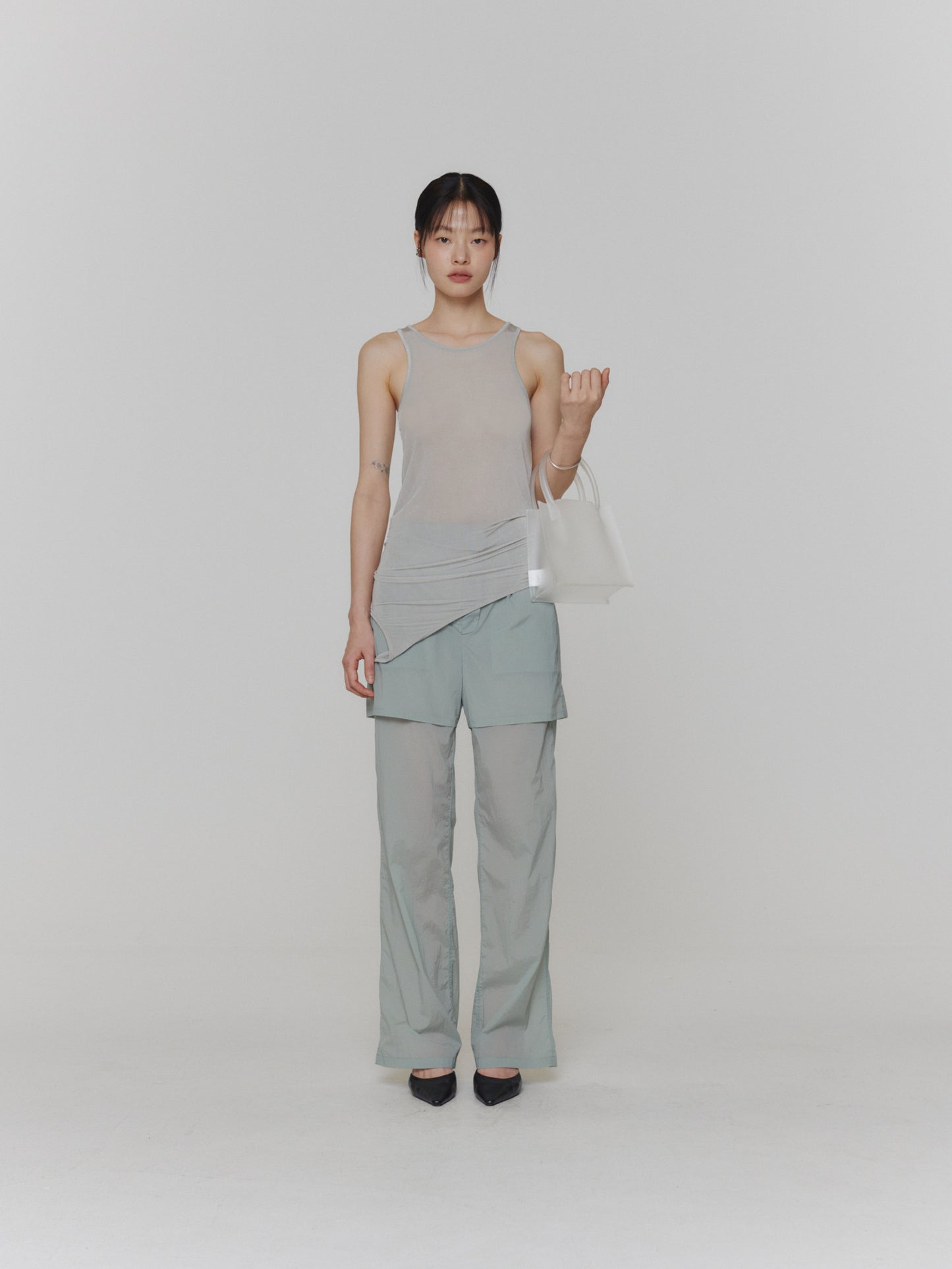 24早春 THREE STRAPS SLEEVELESS TOP