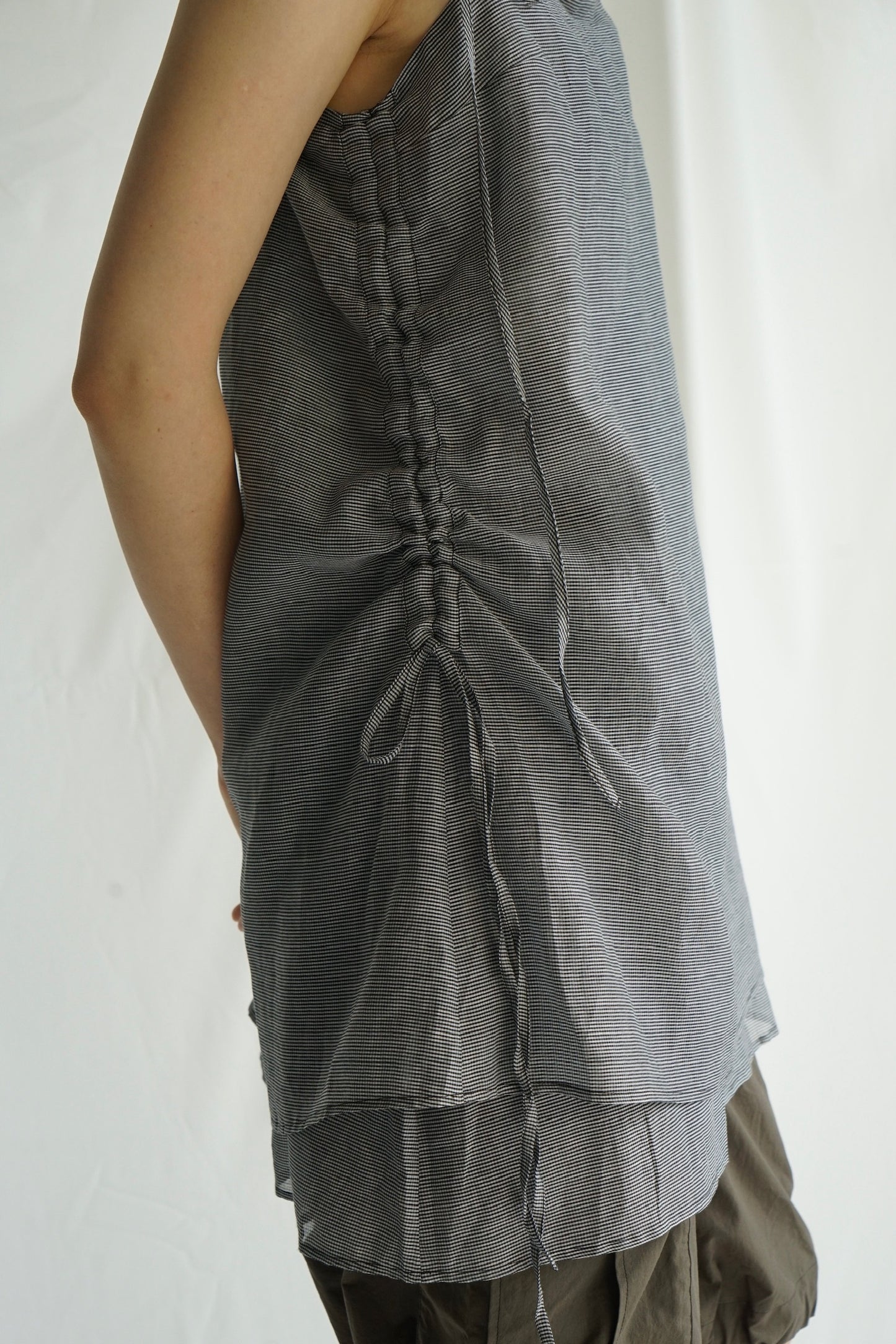 25春夏 细格纹双层抽绳吊带衫