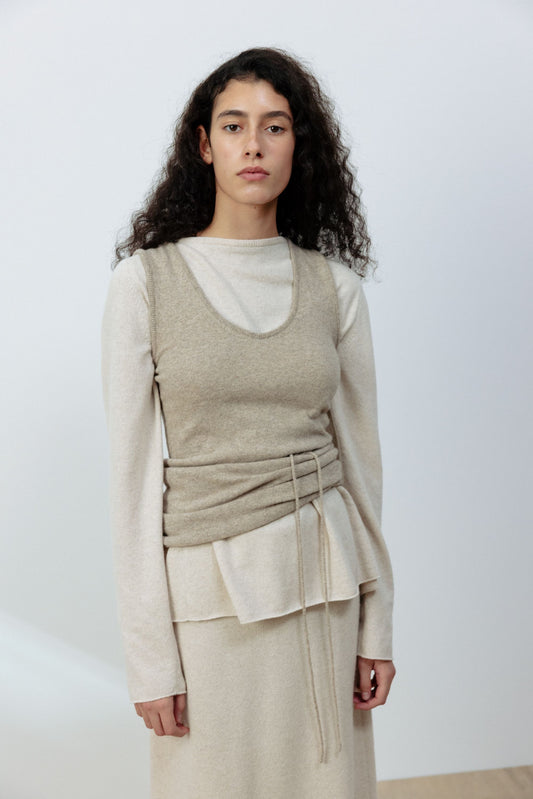 24早秋 BASIC LONG SCOOP NECK TOP