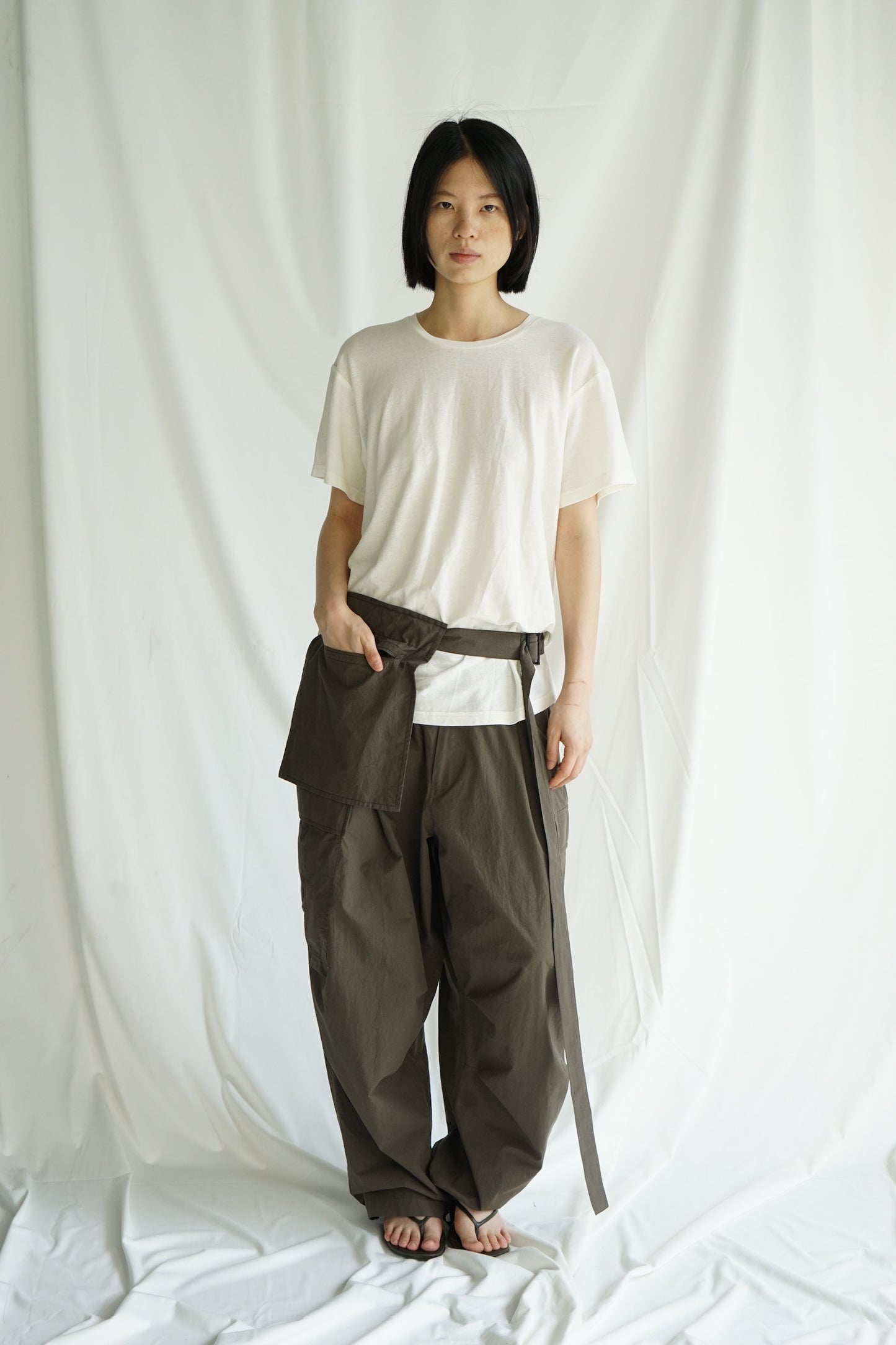 25早秋 纯棉荡领挎包工装风衣