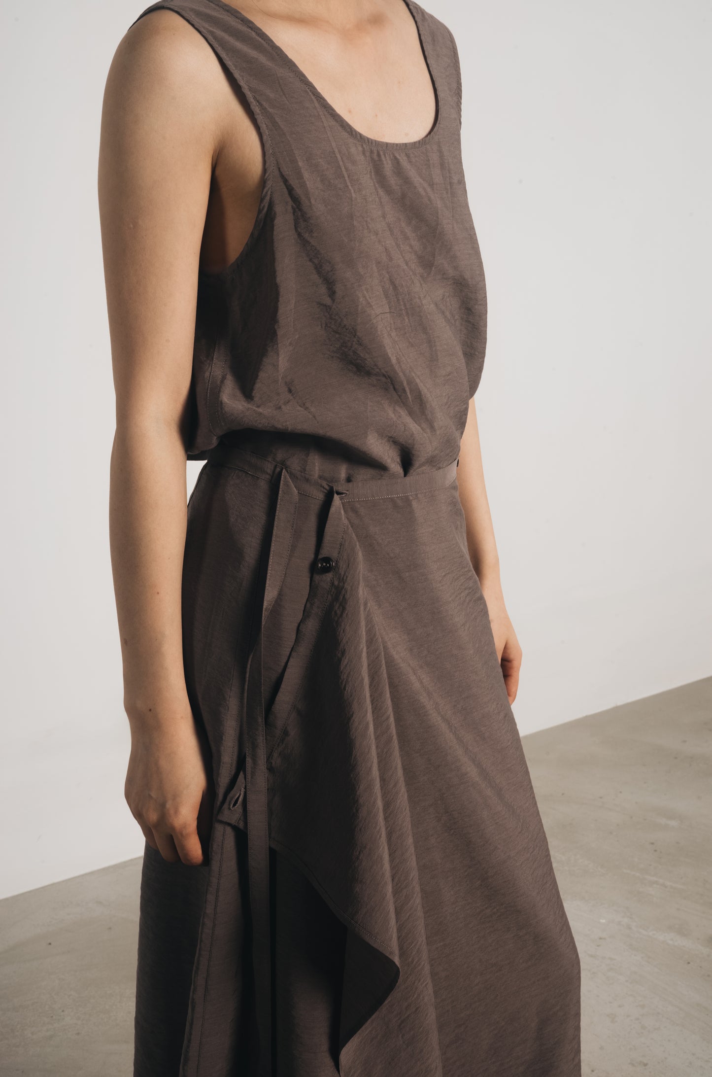 25春夏 真丝莫代尔百搭系带U领背心裙裤三件套