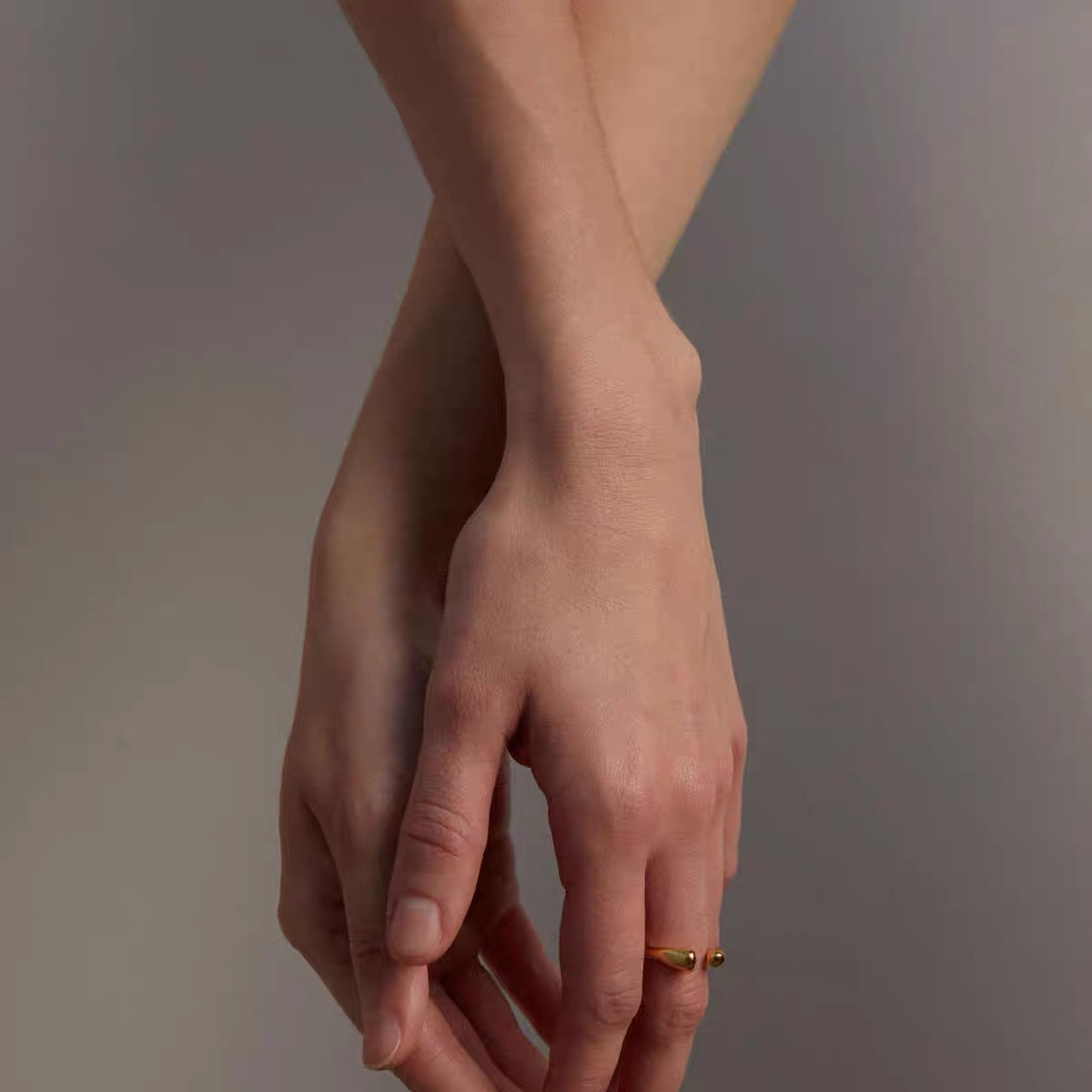 24AW新款 Hug Ring 戒指