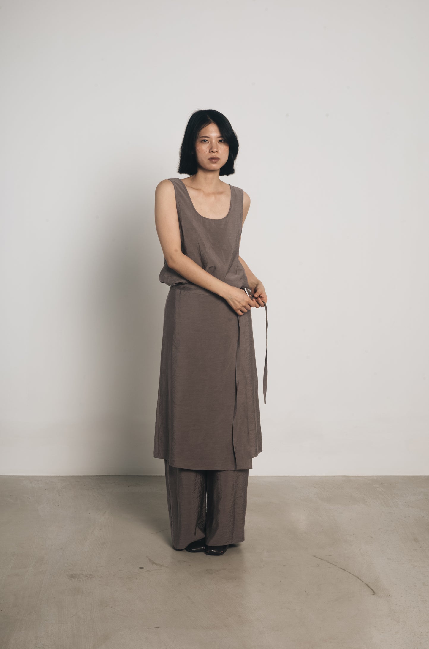 25春夏 真丝莫代尔百搭系带U领背心裙裤三件套