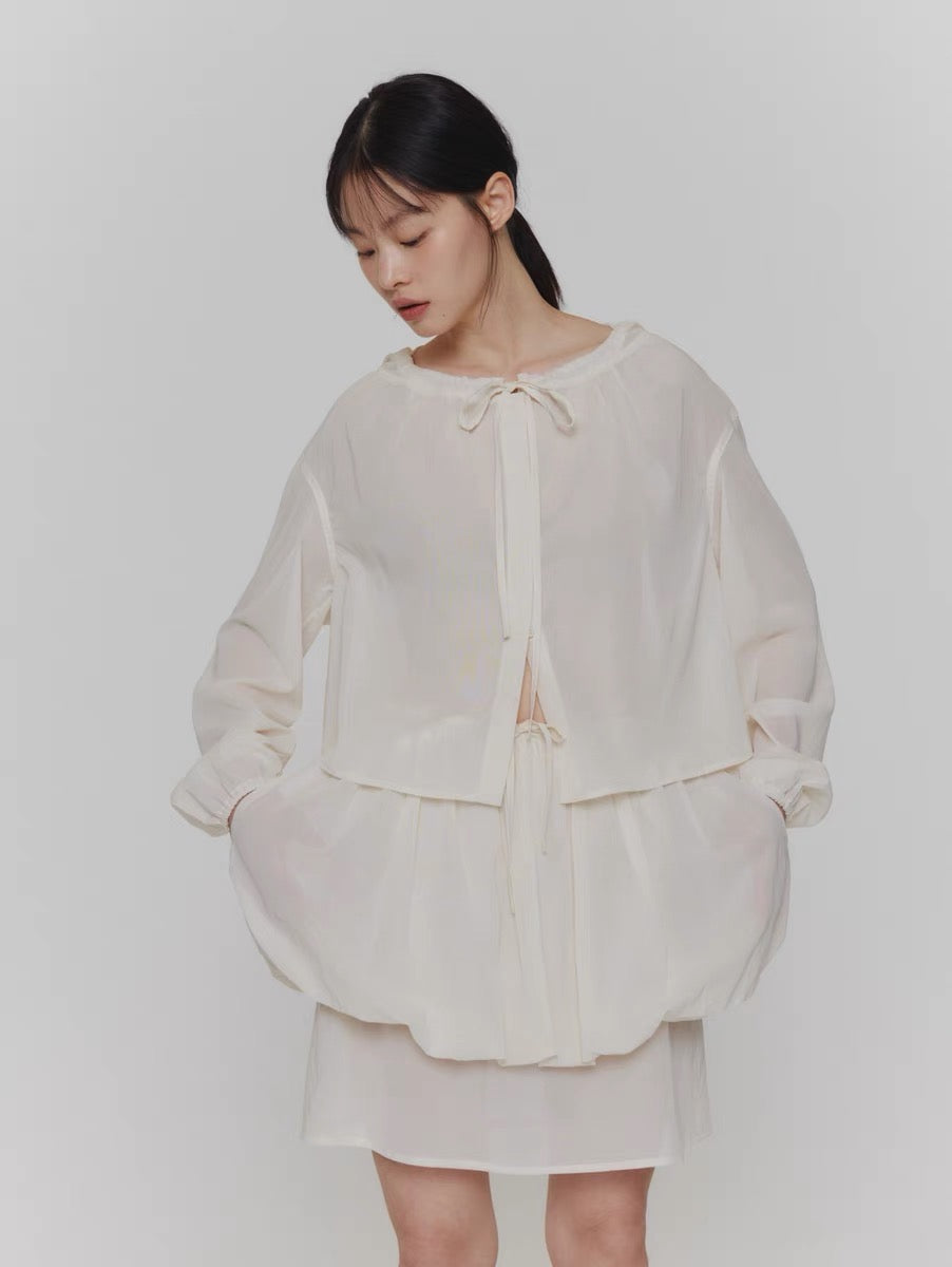24早春 SHEER SHIRRING HOODED BLOUSE