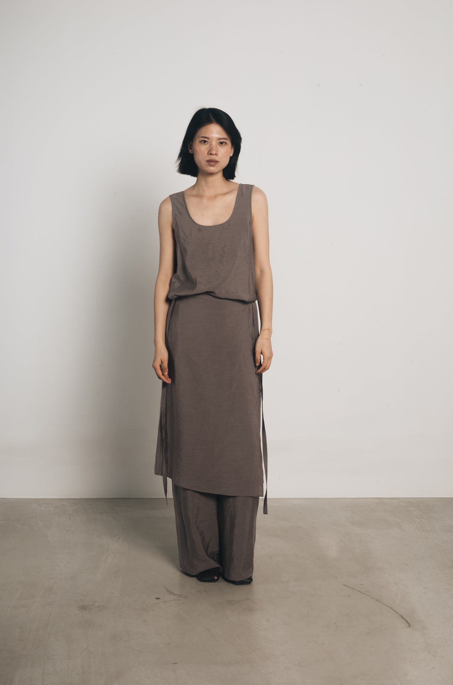 25春夏 真丝莫代尔百搭系带U领背心裙裤三件套