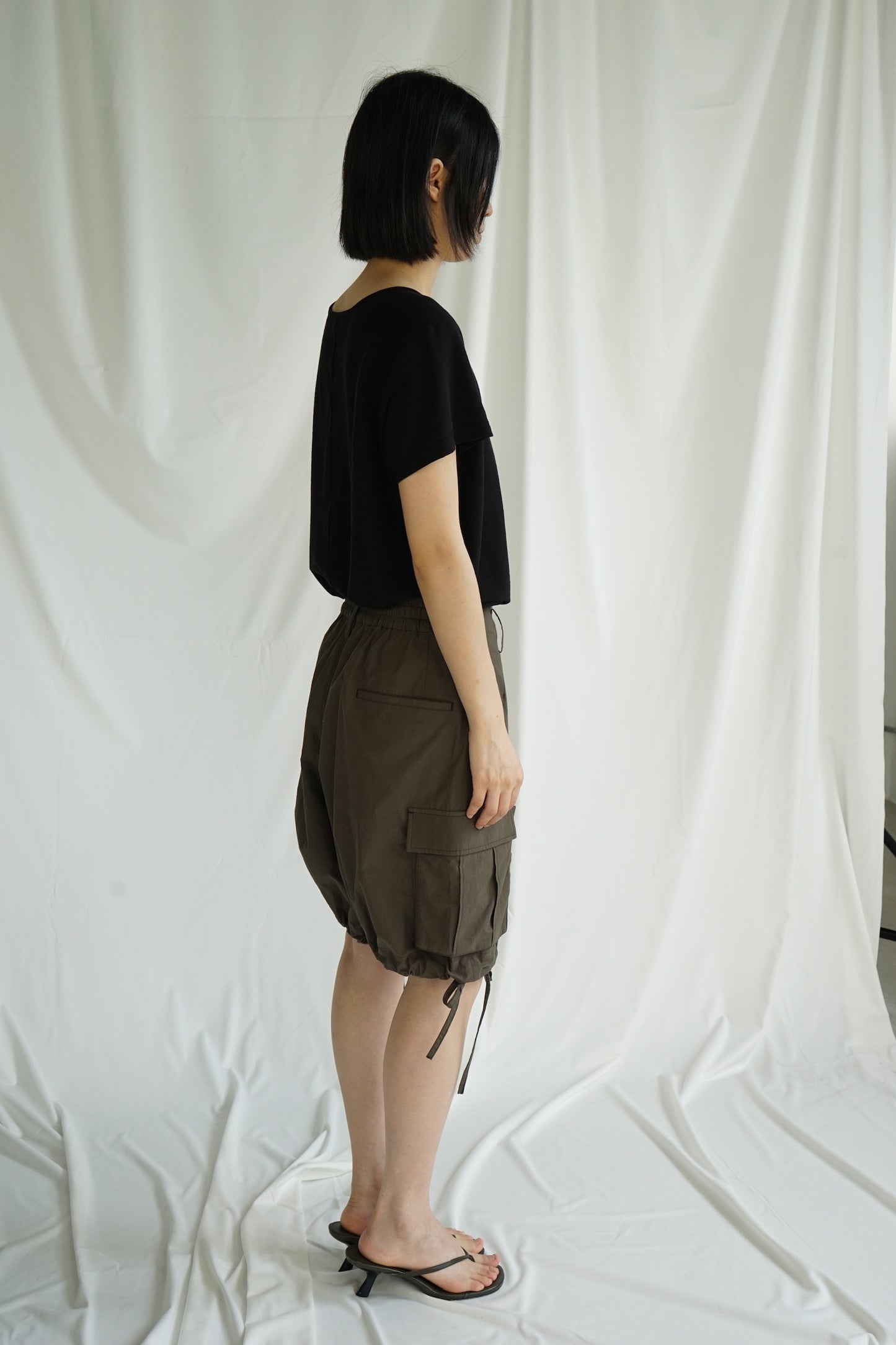 25春夏 纯棉松紧腰松弛感大口袋束脚抽绳短裤