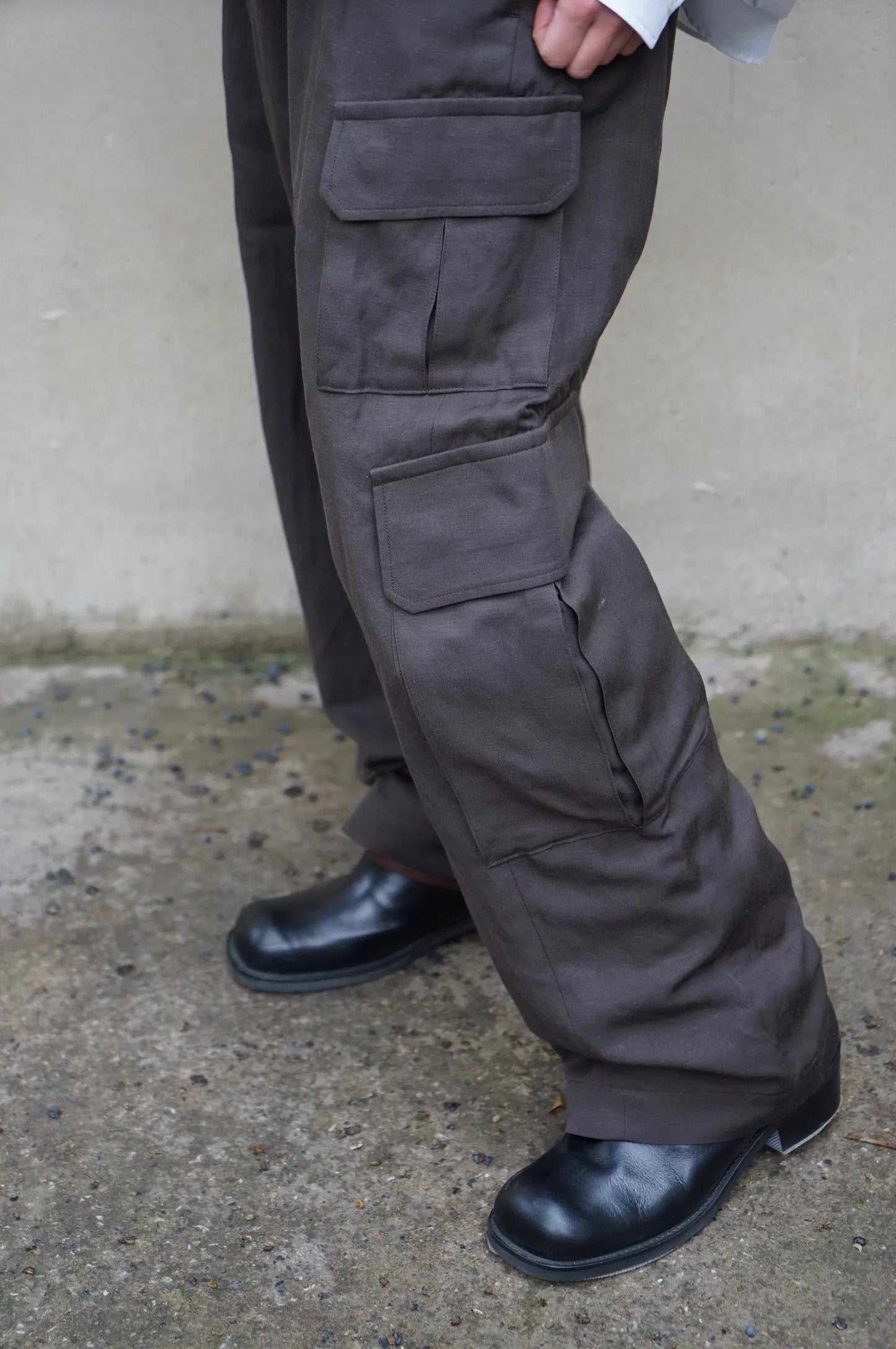 26早春 TWILL CARGO TROUSERS