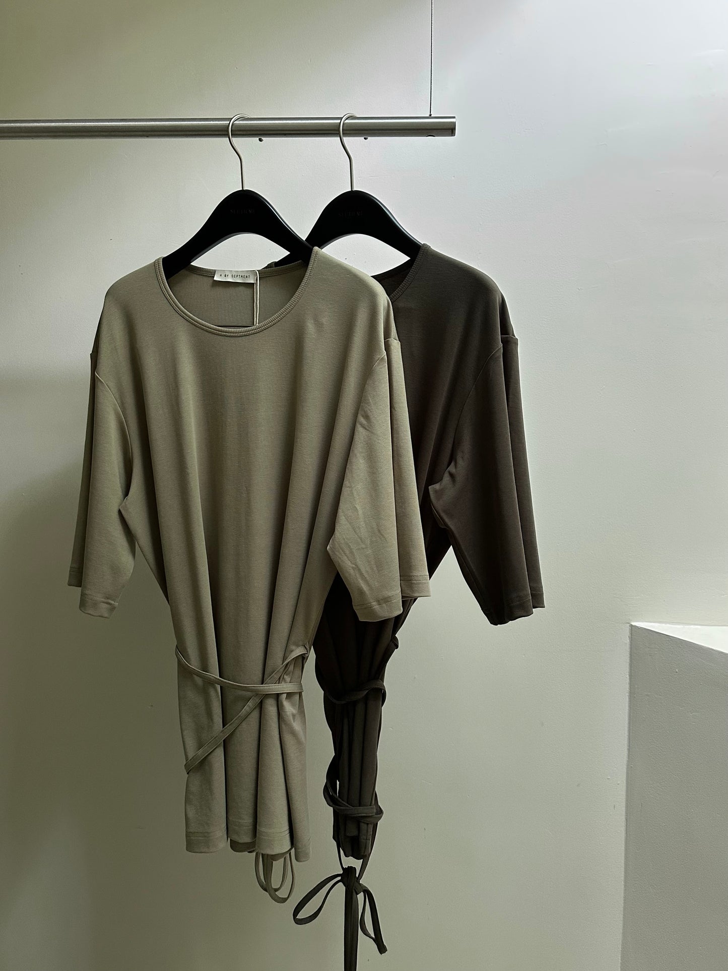 25春夏 纯棉中袖圆领系带T恤