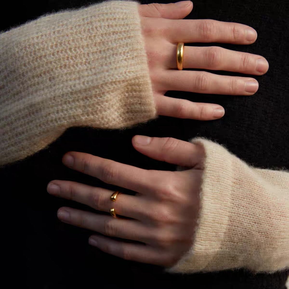 24AW新款 Hug Ring 戒指