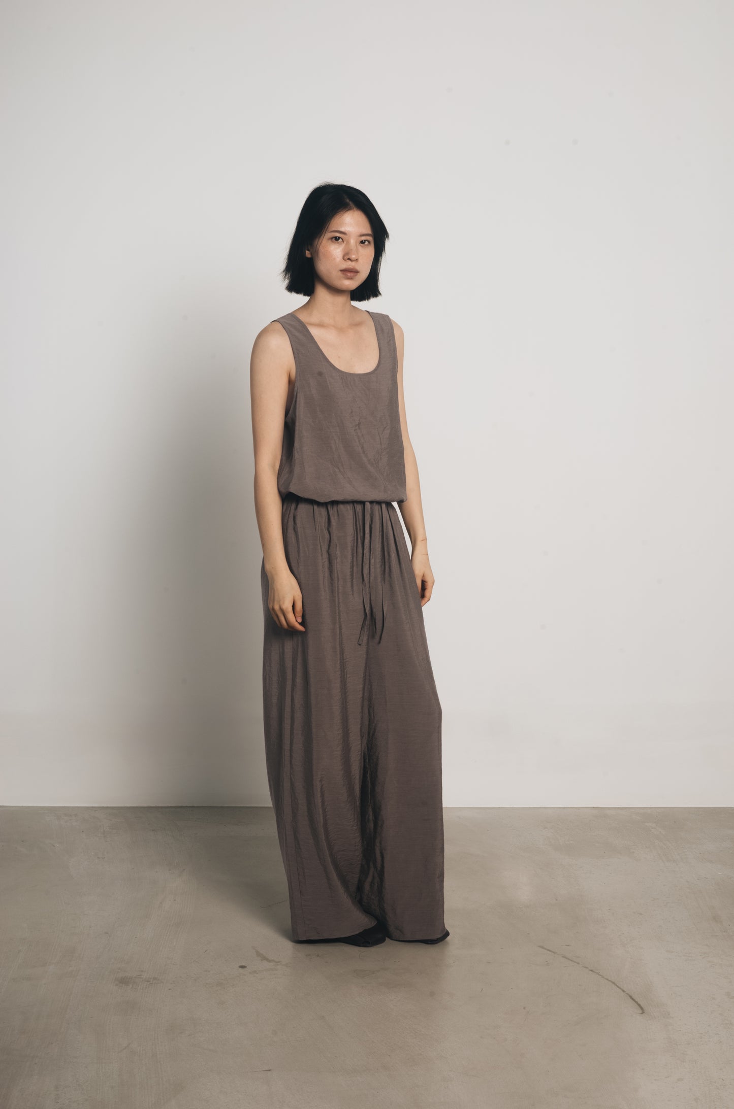 25春夏 真丝莫代尔百搭系带U领背心裙裤三件套