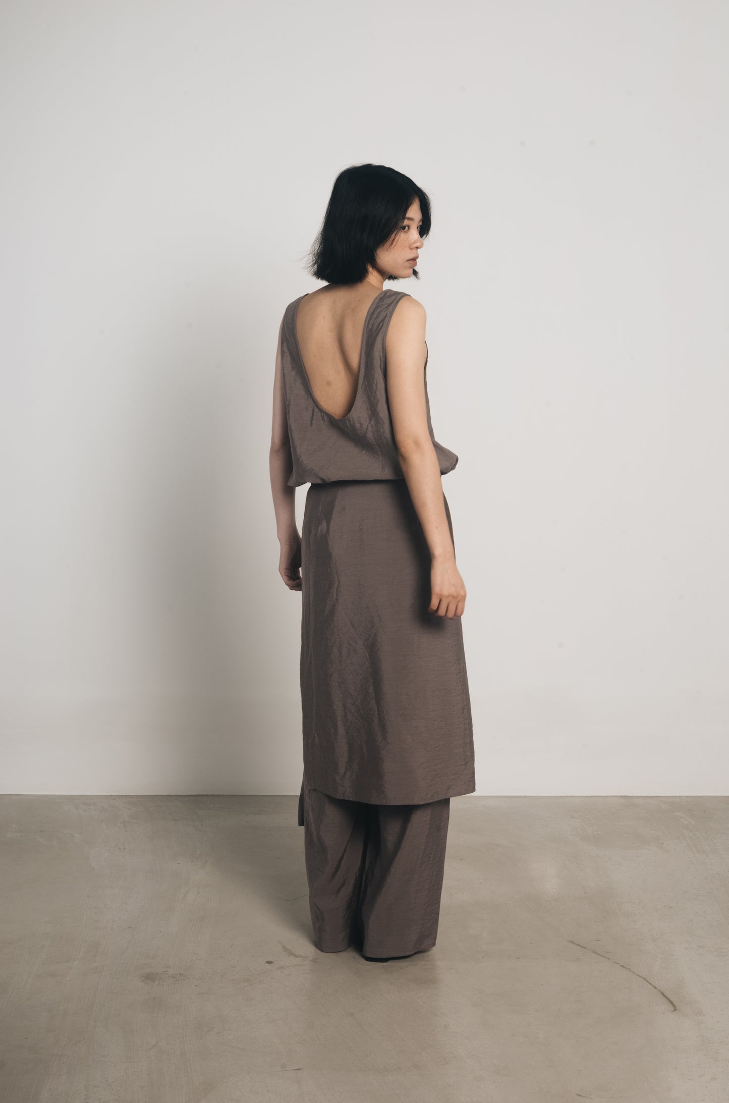 25春夏 真丝莫代尔百搭系带U领背心裙裤三件套