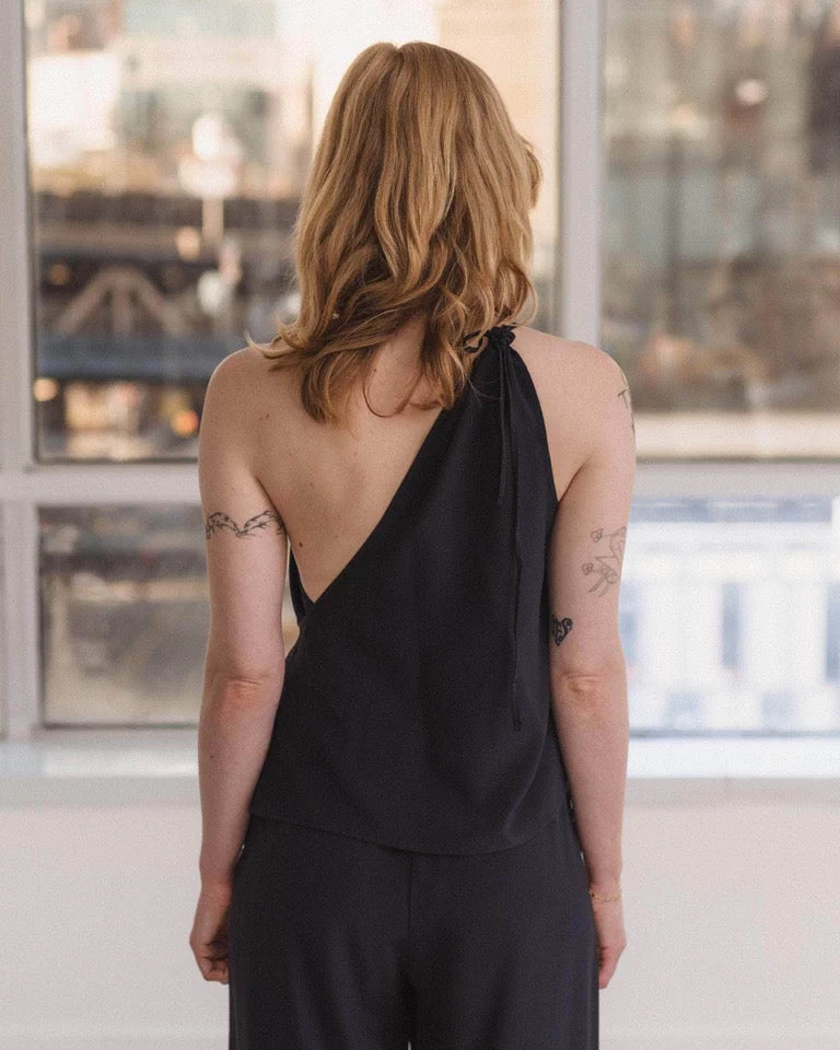 25早秋 VIEW TOP 挂脖吊带