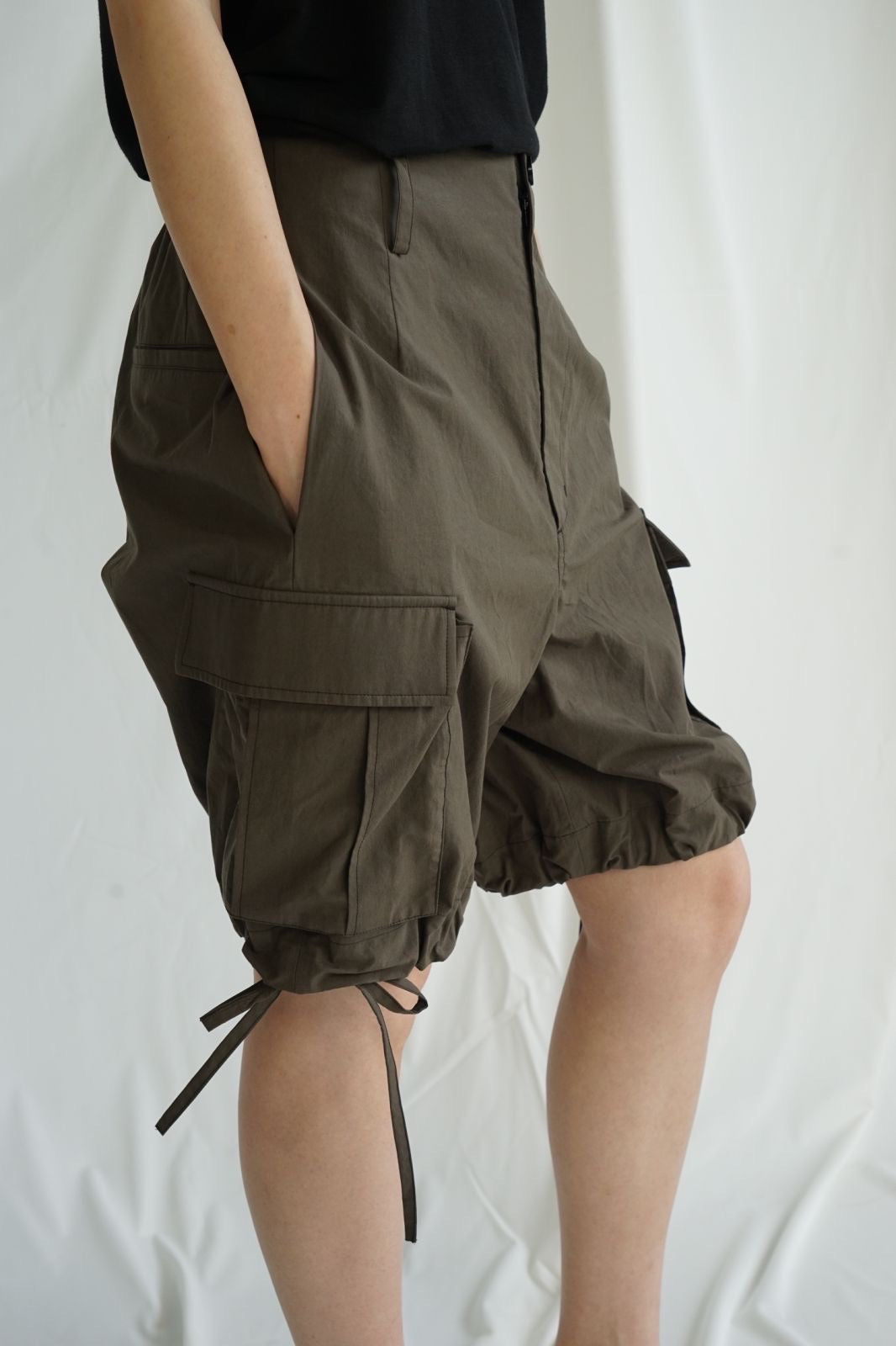 25春夏 纯棉松紧腰松弛感大口袋束脚抽绳短裤