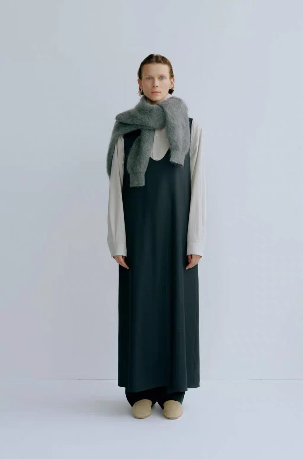 26秋冬 WOOL SILK SLEEVELESS ONEPIECE DRESS